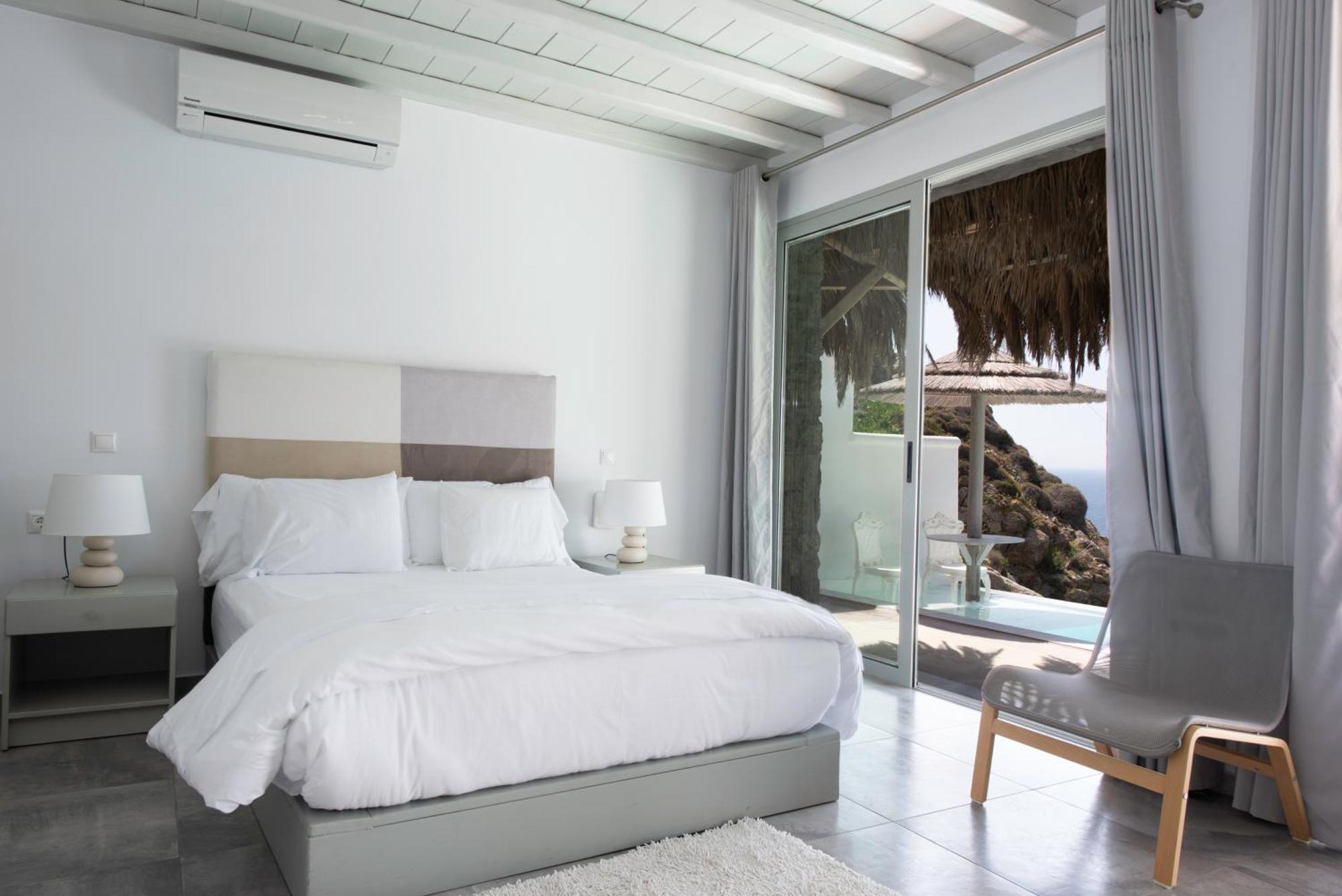 Greco Philia Boutique Elia (Mykonos)